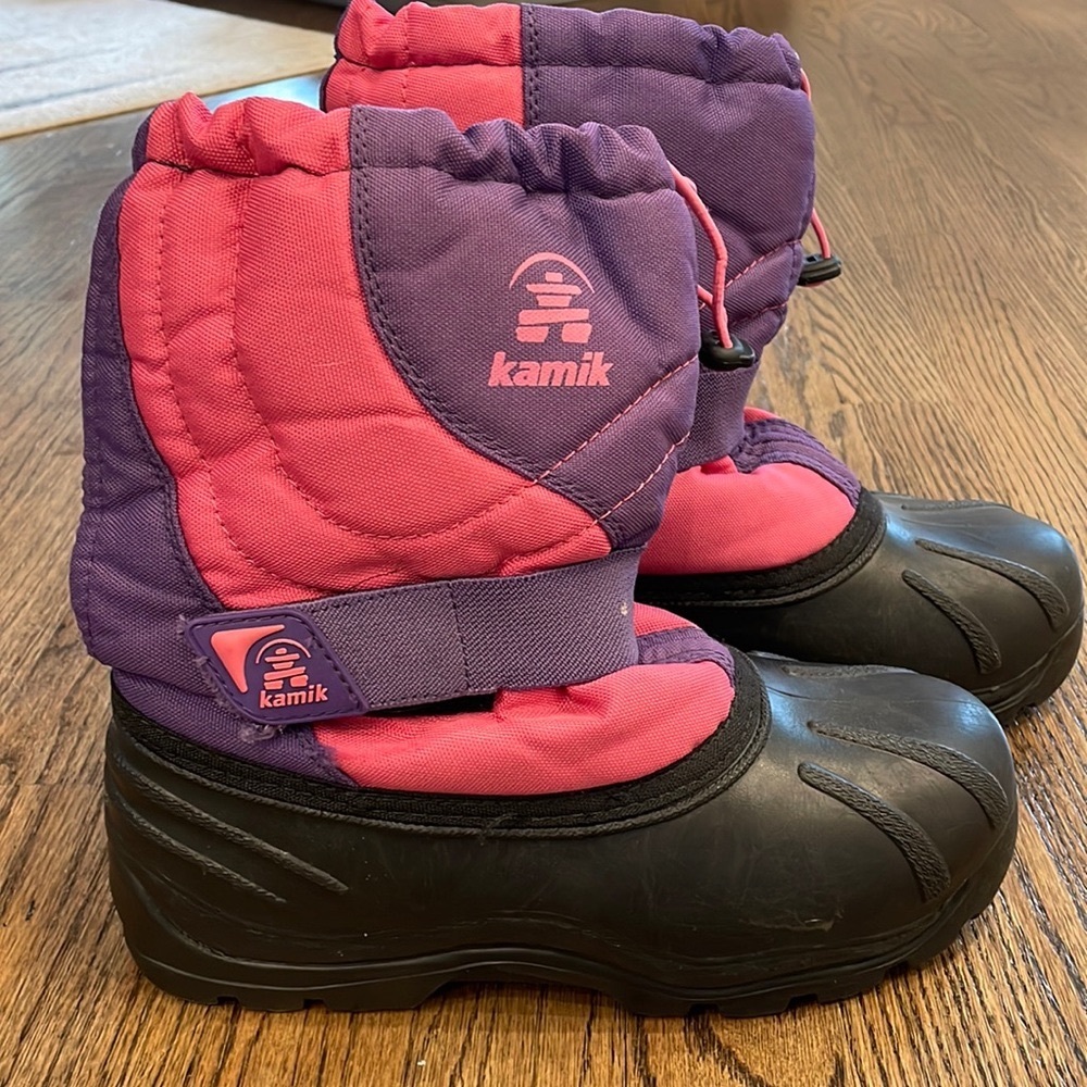 Girls Kamik Snow Boots Size 5